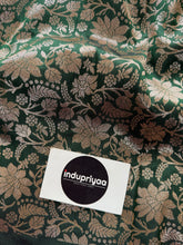 Indupriyaa Bottle Green Handloom Soft Silk Saree With Rich Pallu